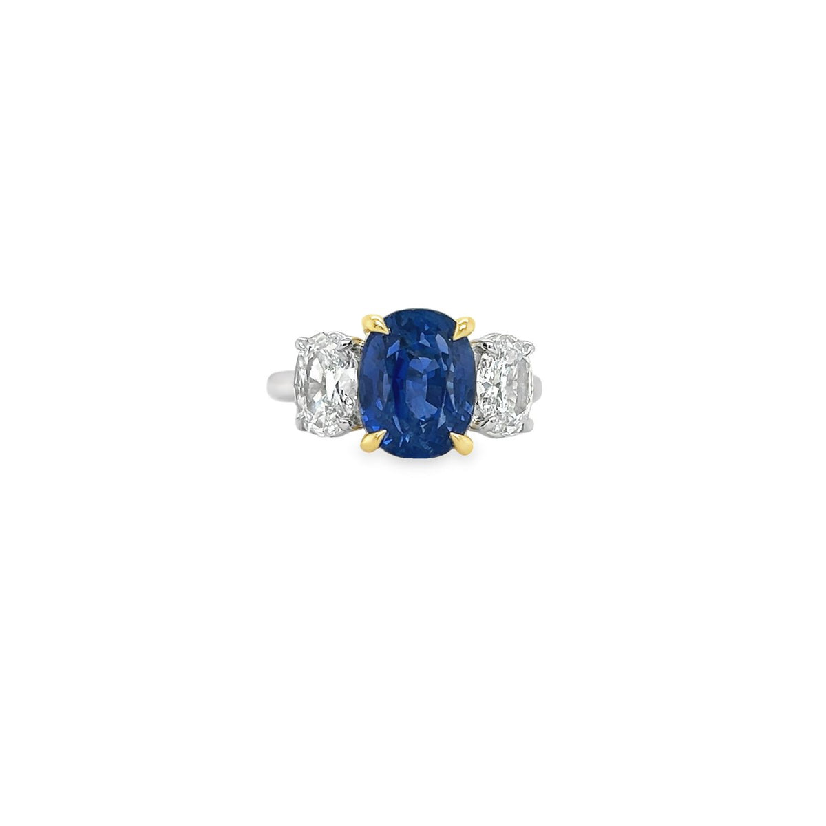 Unique Sapphire and Diamond Ring with GIA Certificate