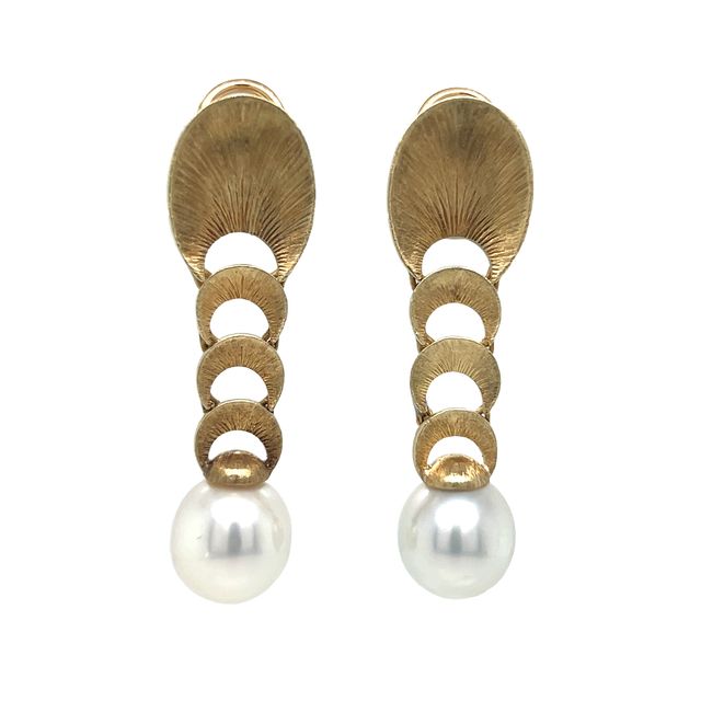 Buccellati Pearl Earrings