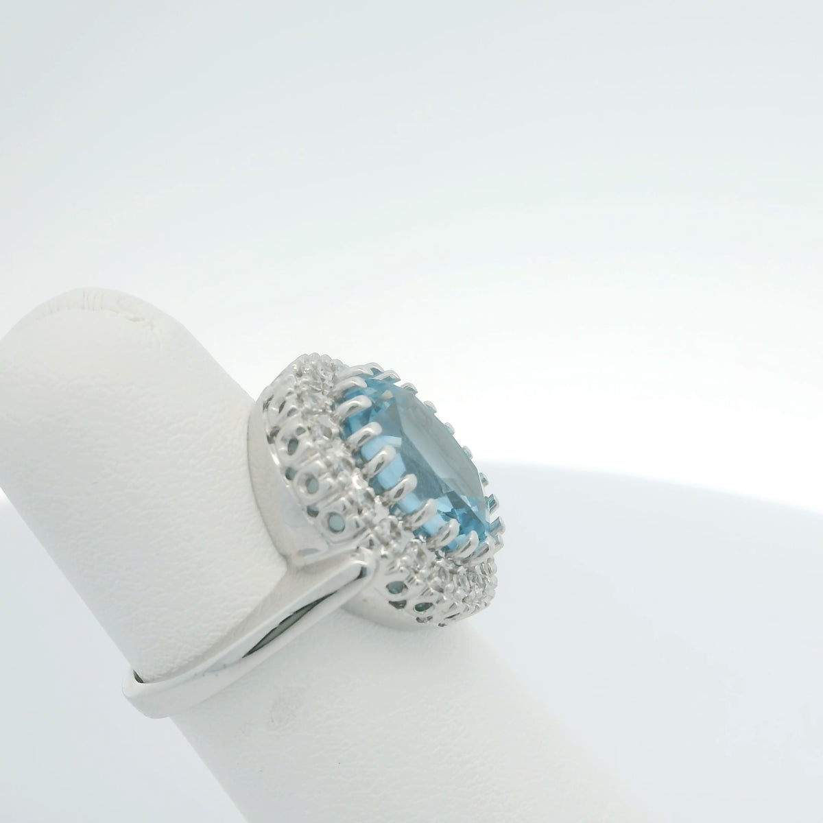 Aquamarine and Diamond RIng