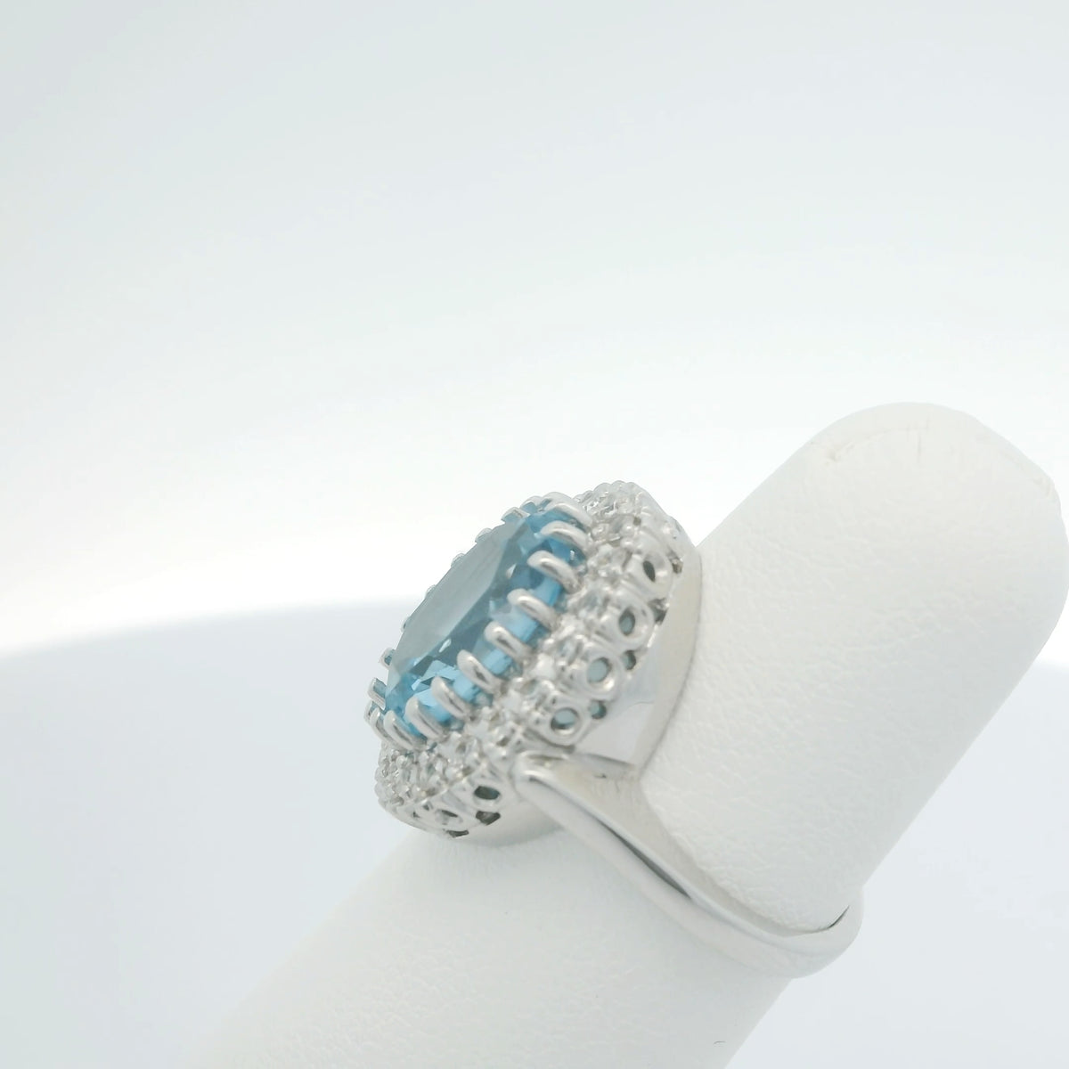 Aquamarine and Diamond RIng