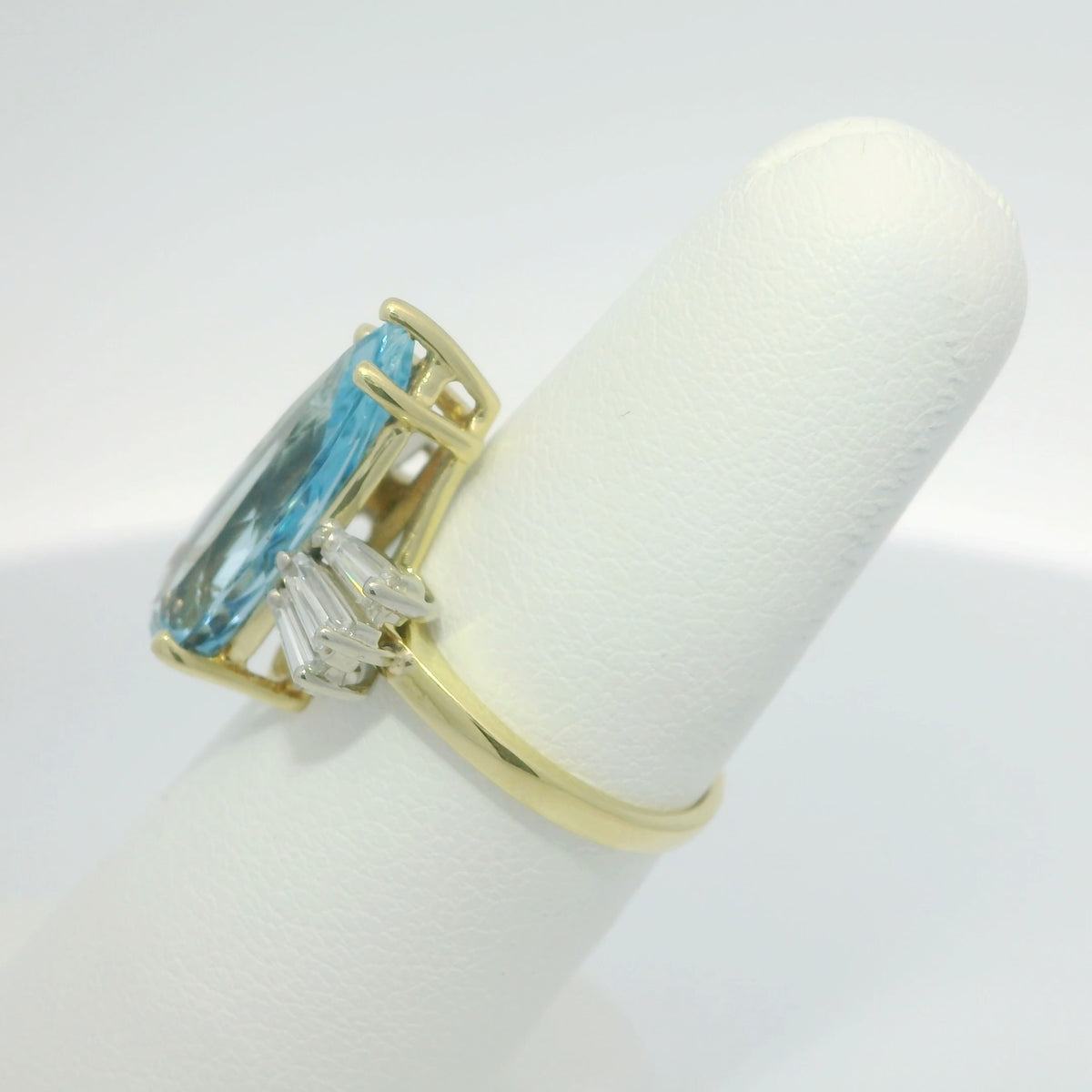 Aquamarine & Diamond Ring