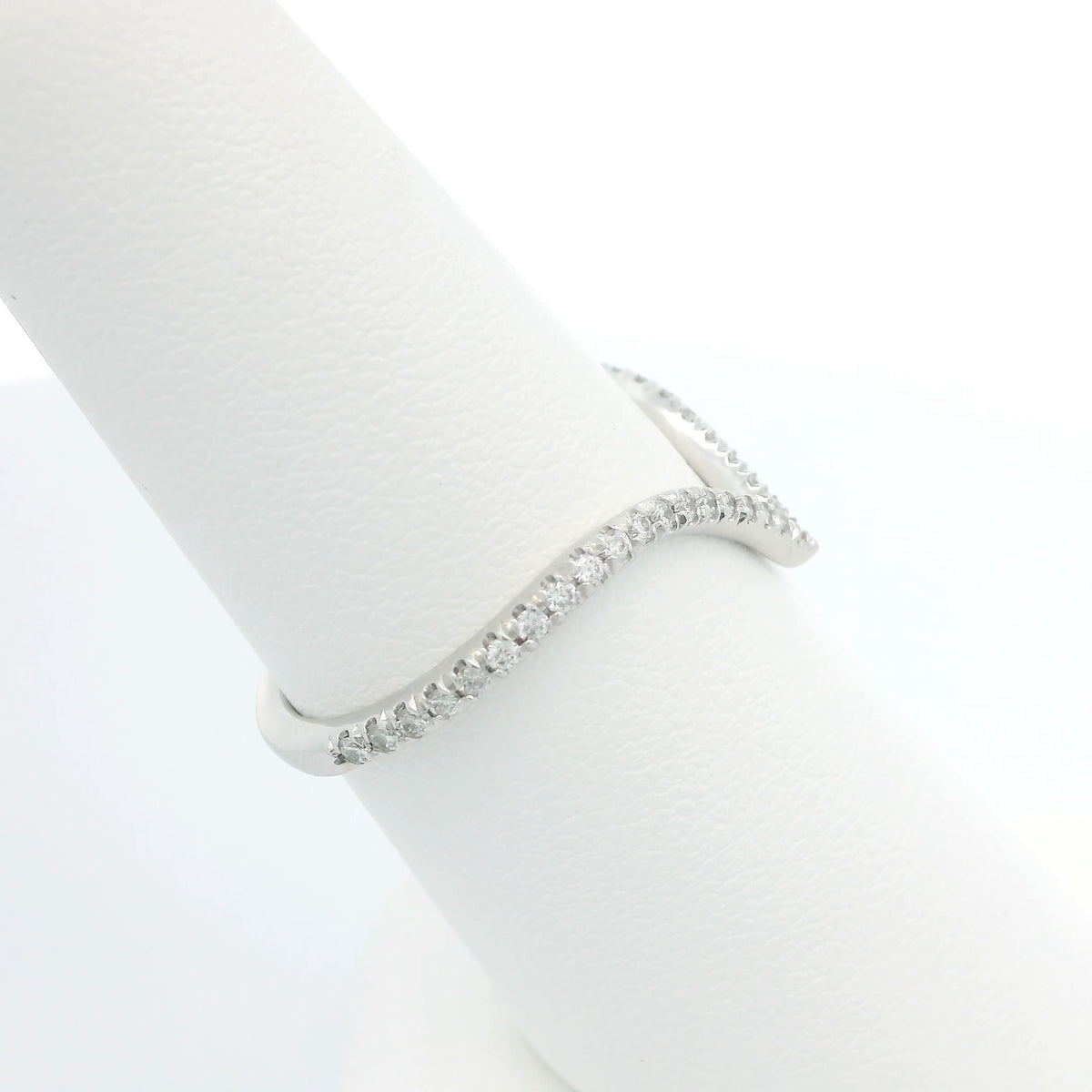 Chevron Diamond Band