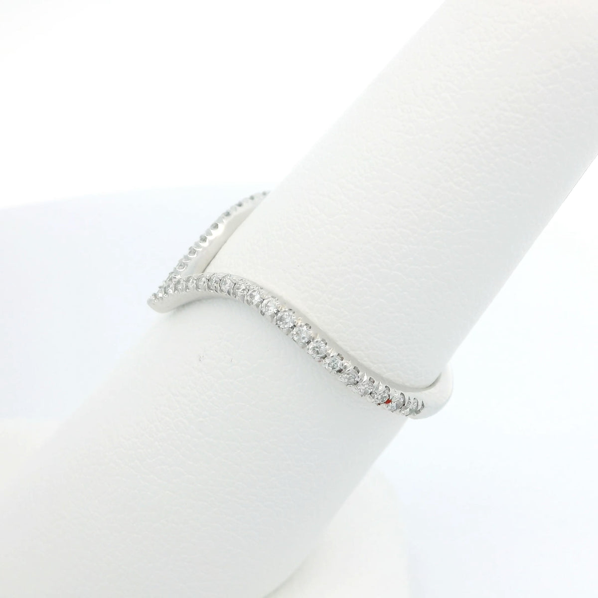 Chevron Diamond Band