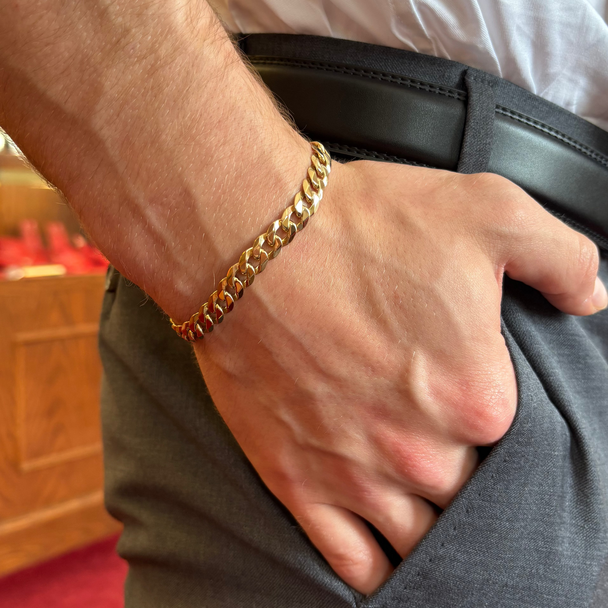 Solid Curb Link Bracelet