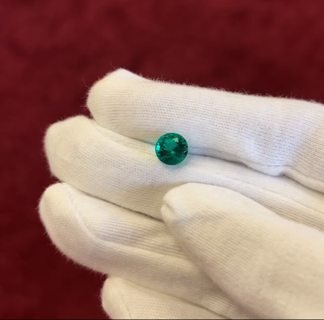 2.50 Carat Round Emerald
