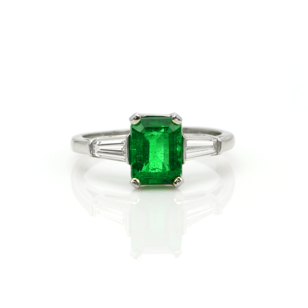Emerald 3 Stone Ring
